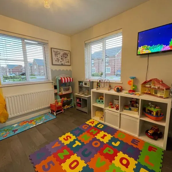 Jennifer Scholes tiney home nursery