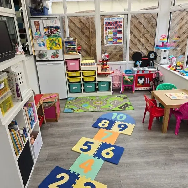 Rhiannon's tiney home nursery